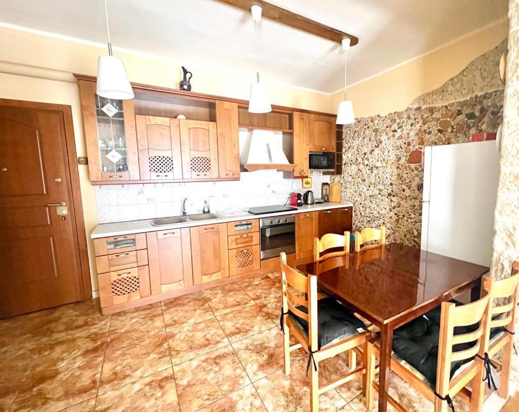 Neoclassical 2Bed In Kallimarmaro Atena Exterior foto